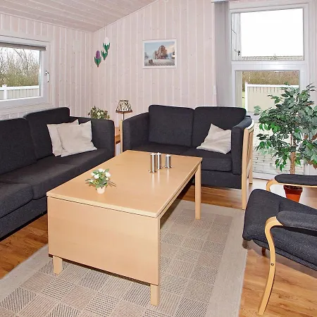 Holiday Home Duevaenget V Tarm